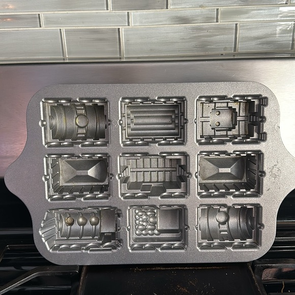 Nordic Ware Train Cake Pan - Picture 2 of 4